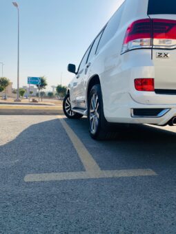 
										TOYOTA LAND CRUISER ZX 2015 full									