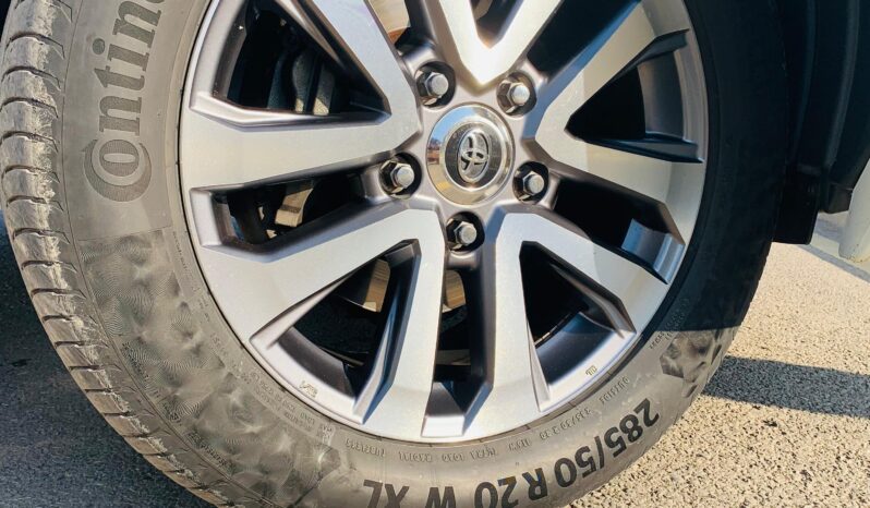 
								TOYOTA LAND CRUISER ZX 2015 full									