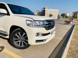 
										TOYOTA LAND CRUISER ZX 2015 full									