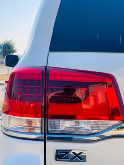 
										TOYOTA LAND CRUISER ZX 2015 full									