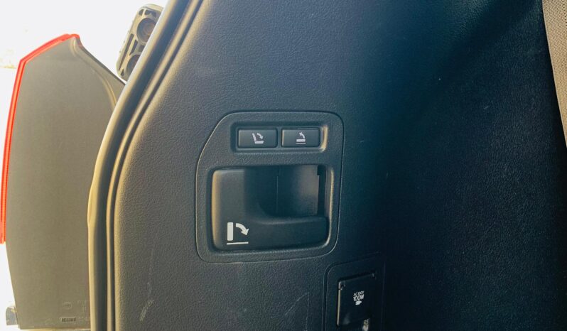 
								TOYOTA LAND CRUISER ZX 2015 full									