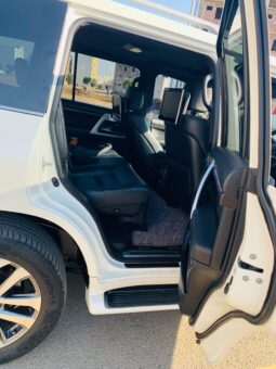 
										TOYOTA LAND CRUISER ZX 2015 full									