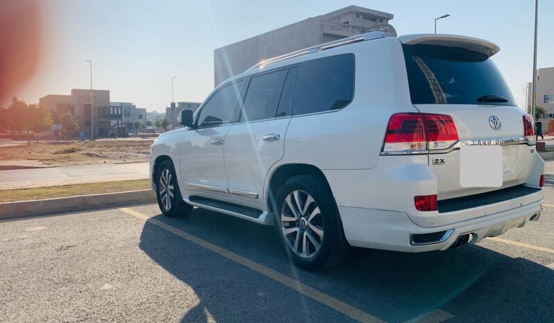 
								TOYOTA LAND CRUISER ZX 2015 full									