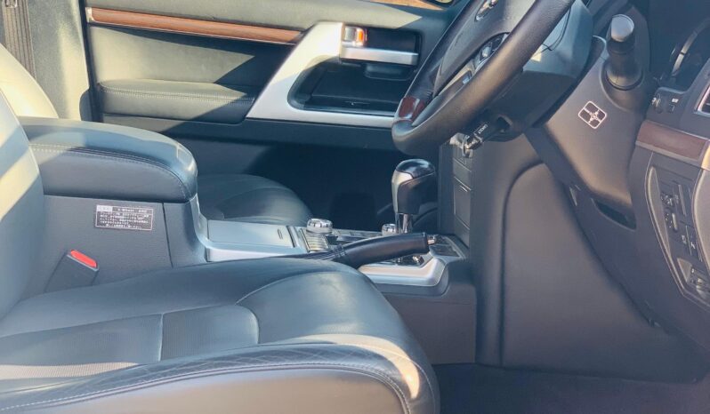 
								TOYOTA LAND CRUISER ZX 2015 full									