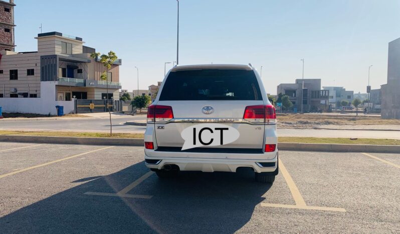 
								TOYOTA LAND CRUISER ZX 2015 full									