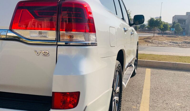 
								TOYOTA LAND CRUISER ZX 2015 full									