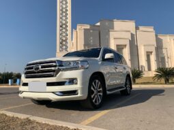 
										TOYOTA LAND CRUISER ZX 2015 full									