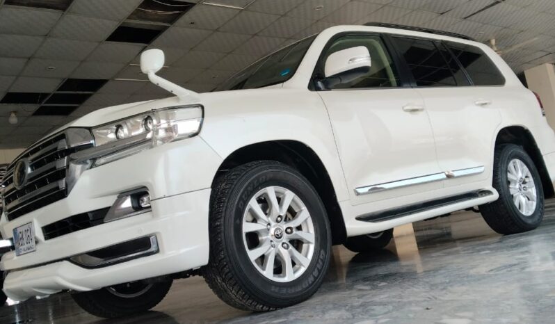 
								Toyota Land Cruiser AX 2016 full									