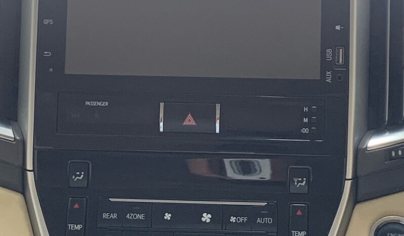 
								Toyota Land Cruiser AX 2016 full									