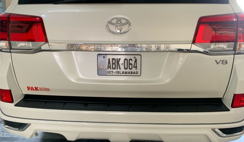 
								Toyota Land Cruiser AX 2016 full									