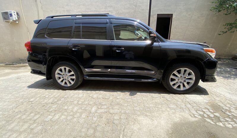 
								TOYOTA LANDCRUISER AXG 2012 full									