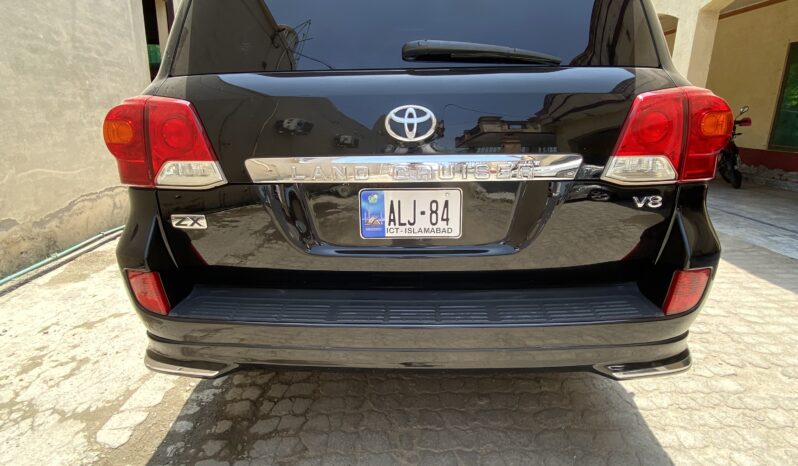 
								TOYOTA LANDCRUISER AXG 2012 full									