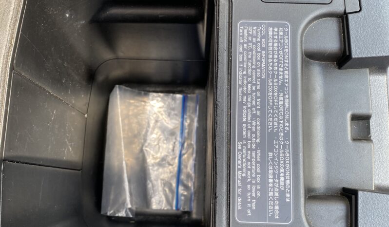 
								TOYOTA LANDCRUISER AXG 2012 full									