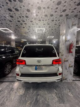 
										TOYOTA LANDCRUISER ZX 2018 full									