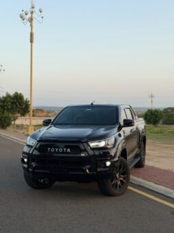 
										Toyota Hilux Revo GR-S full									