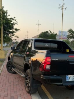 
										Toyota Hilux Revo GR-S full									