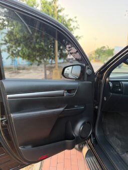 
										Toyota Hilux Revo GR-S full									